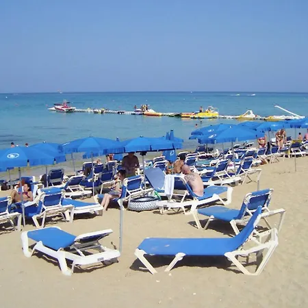 Exquisite Bulat 4 Bedrooms Beachfront Βίλα