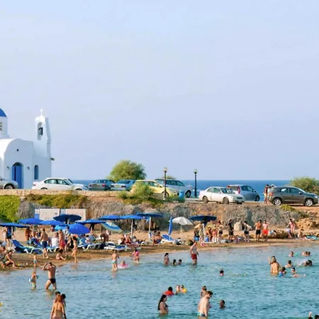 Villa Exquisite Bulat 4 Bedrooms Beachfront