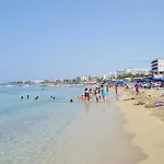 فيلة Exquisite Bulat 4 Bedrooms Beachfront