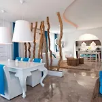 Exquisite Bulat 4 Bedrooms Beachfront بروتاراس