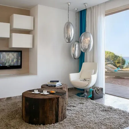 Villa Exquisite Bulat 4 Bedrooms Beachfront Amazing Sea Views Private Outdoor Pool Furished Sun Terrace Ellinon Protarász
