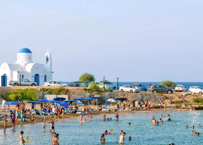 Villa Exquisite Bulat 4 Bedrooms Beachfront