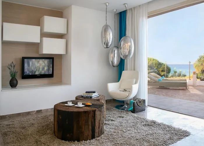 Villa Exquisite Bulat 4 Bedrooms Beachfront Protaras